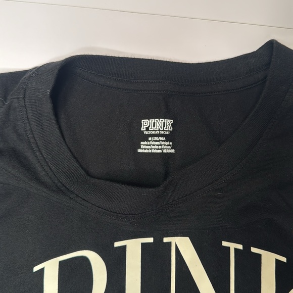PINK Victoria's Secret Black Short Sleeve Tee Casual Cotton NWOT - Picture 2 of 3